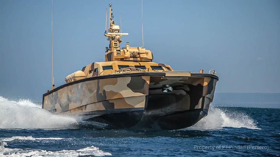 Tank Boat Antasena buatan Pindad telah menjalani serangkaian uji jelajah laut serta tembak senjata utama RCWS kanon kaliber 30 mm dan 2 senapan mesin 12,7 mm. (Dok: PT Pindad)