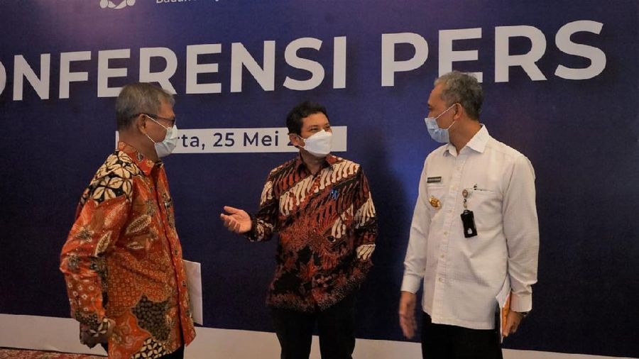 Beredarnya informasi adanya data yang ditawarkan di forum online yang diberitakan
menyerupai data BPJS Kesehatan oleh pihak-pihak yang tidak bertanggung jawab, direspon cepat oleh Direktur
Utama dan jajaran Direksi BPJS Kesehatan. Direktur Utama BPJS Kesehatan, Ali Ghufron Mukti mengatakan
bahwa saat ini BPJS Kesehatan telah bergerak melakukan penindaklanjutan masalah tersebut.