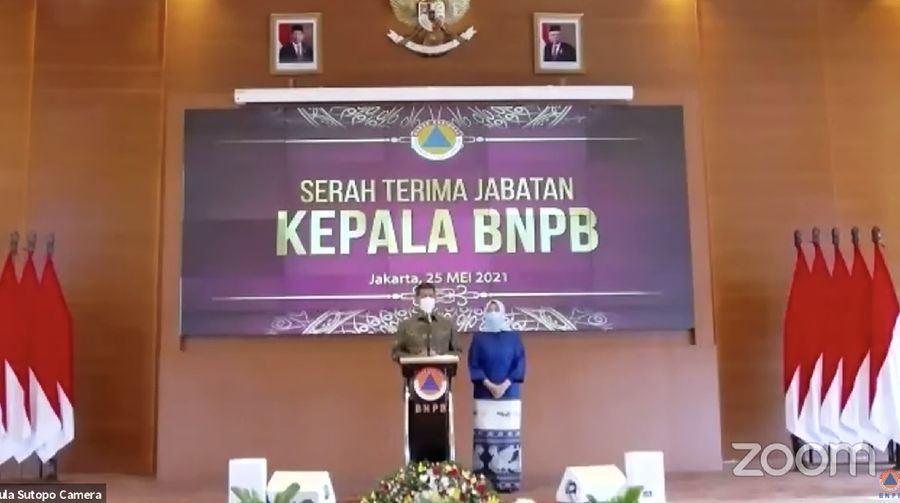 Doni Monardo dalam serah terima jabatan. Ist