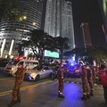 Potret Evakuasi Tabrakan 2 Kereta LRT di Malaysia