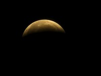 Super Blood Moon Trending, Netizen Bagi-Bagi Foto Gerhana