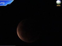 Live Streaming Gerhana Bulan, Mulai Tampak di Bandung