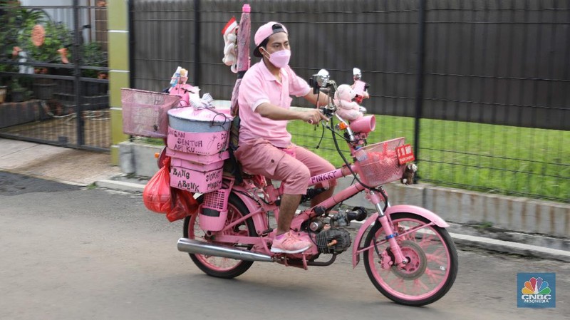 Ilustrasi Pedagang Siomay Pink. (CNBC Indonesia/Muhammad Sabki)