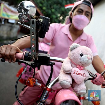 Cuma Modal Warna Pink, Cuan Apink dari Jualan Somay Melejit