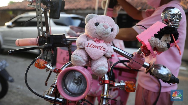Ilustrasi Pedagang Siomay Pink. (CNBC Indonesia/Muhammad Sabki)