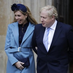 Kabar Bahagia Inggris: Covid Turun & Istri PM Johnson Hamil!