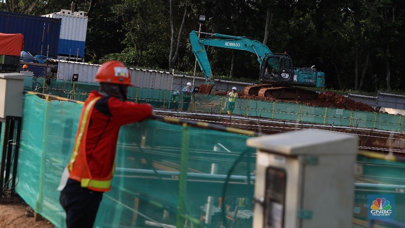 Pembangunan Proyek MRT Fase II (CNBC Indonesia/Andrean Kristianto)
