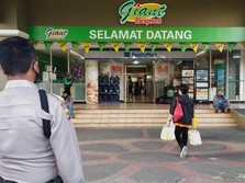 Tsunami di Toko-Toko Ritel Ngeri, Ramayana Sampai Giant Kena!