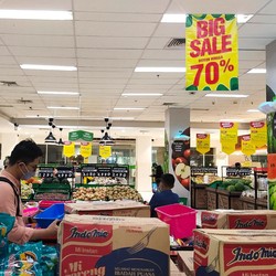 Biang Kerok Giant-Centro Berdarah-darah Hingga Tutup Gerai