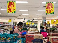 Biang Kerok Giant-Centro Berdarah-darah Hingga Tutup Gerai