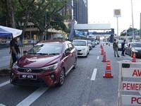 Malaysia Beri 'Hadiah' ke Warga yang Divaksin Penuh, Apa Itu?