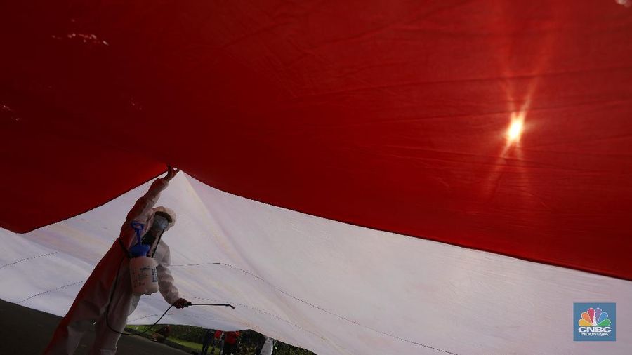 Bendera Merah Putih Raksasa d Halaman Monas (²©²ÊÍøÕ¾/Andrean Kristianto)
