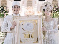 Lagi Heboh, Viral Mahar Nikah Beauty Vlogger Saham 305 Lot