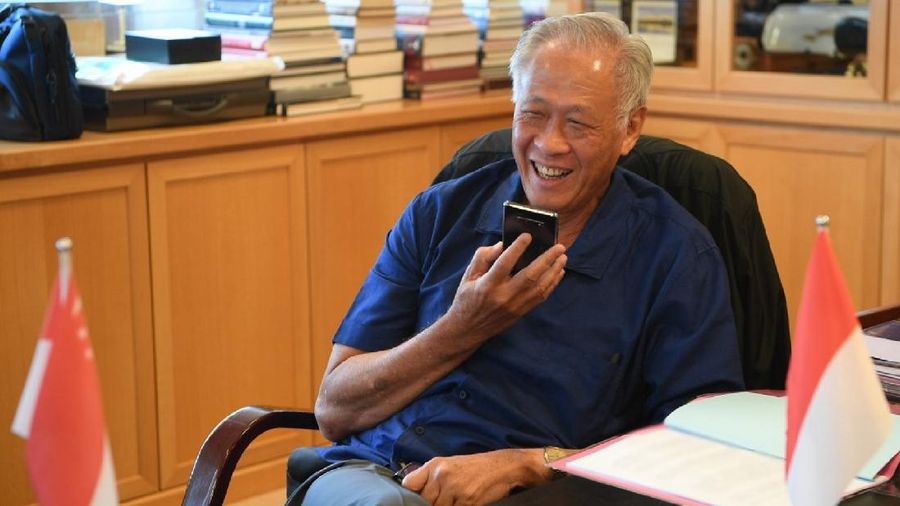 Menteri Pertahanan Dr Ng Eng Hen berbicara dengan Menteri Pertahanan Indonesia Prabowo Subianto. (Ist/Mindef Sngapore)