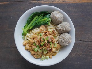 Resep Mie Ayam Wonogiri dengan Minyak dan Bumbu Rahasia ala Abang Gerobakan