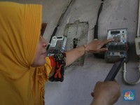 Kado 2021 dari Pemerintah: Sederet Tarif yang Naik di 2022