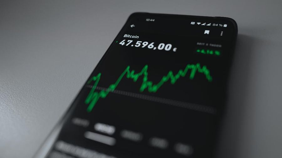 Ilustrasi Bitcoin  (Photo by Cedrik Wesche on Unsplash)