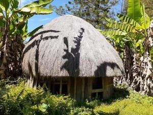 Di RI Ada lho Rumah Unik Tanpa Jendela, Ada yang Pernah Berkunjung?