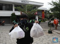 Viral, Ramai-Ramai Warga Asing Traktir Driver Ojol RI dari Luar Negeri