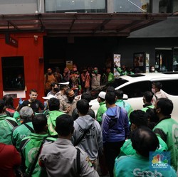 Heboh BTS Meal, Polisi Tutup Antrean Sejumlah McD di Jakarta