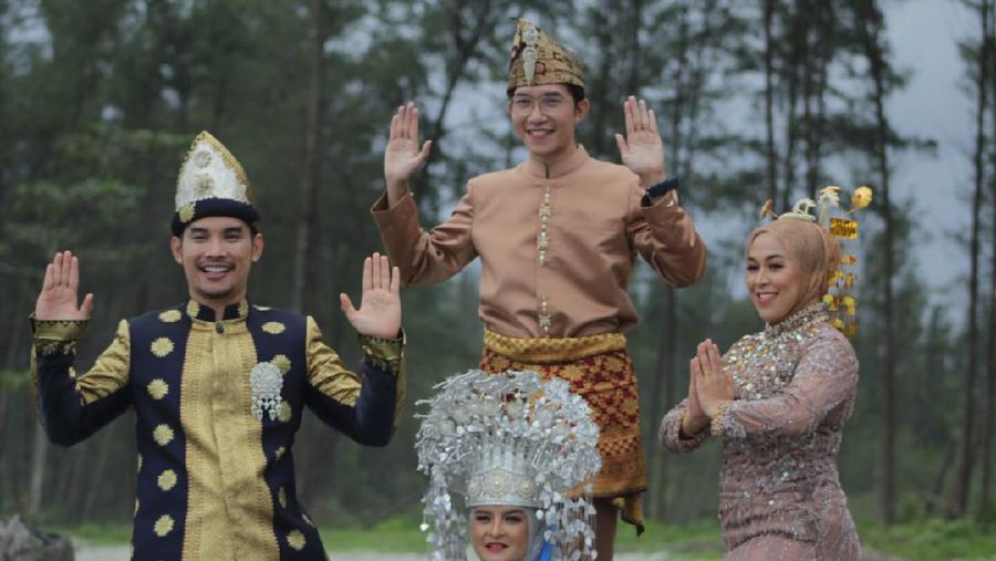 BRI kembali menorehkan prestasi membanggakan dengan meraih juara 1
dan juara favorit untuk kategori milenial BUMN pada Lomba Berbalas Pantun Tingkat Nasional Tahun 2021.