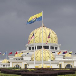 Kasus Corona di Malaysia Masih Tinggi, Lockdown Diperpanjang?