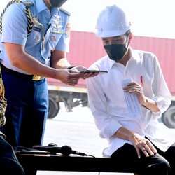 Curhat ke Jokowi, Sopir Priok Dipalak Preman Pakai Celurit!