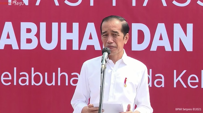 Presiden Joko Widodo Meninjau Vaksinasi Covid-19, Pelabuhan Sunda Kelapa, Jakarta, 10 Juni 2021 (Tangkapan Layar Youtube Sekretariat Presiden)