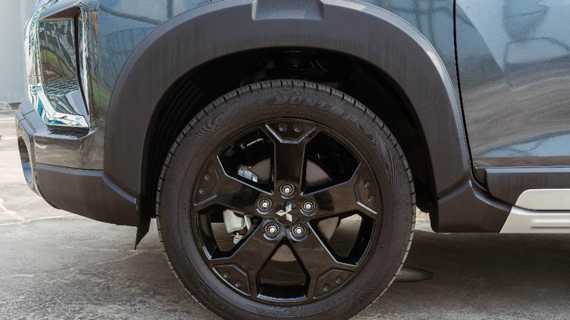 Mitsubishi Xpander Rockford Fosgate Black Edition (Dok. Mitsubishi Motors Krama Yudha Sales Indonesia (MMKSI))