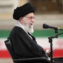 Iran Ngamuk ke Prancis Gegara Majalah 'Kartun Nabi', Kenapa?