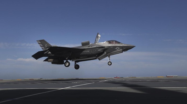 A pilot maneuvers an F-35 jet as military personnel participate in the NATO Steadfast Defender 2021 exercise on the aircraft carrier HMS Queen Elizabeth off the coast of Portugal, Thursday, May 27, 2021. As tensions with Russia simmer, thousands of NATO troops, several warships and dozens of aircraft are taking part in military exercises stretching across the Atlantic, through Europe and into the Black Sea region. The war-games, dubbed Steadfast Defender 2021, are aimed at simulating the 30-nation military organization's response to an attack on any one of its members. (AP Photo/Ana Brigida)