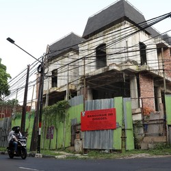 Disegel Anies! Ini Penampakan Proyek Rumah Mewah di Menteng