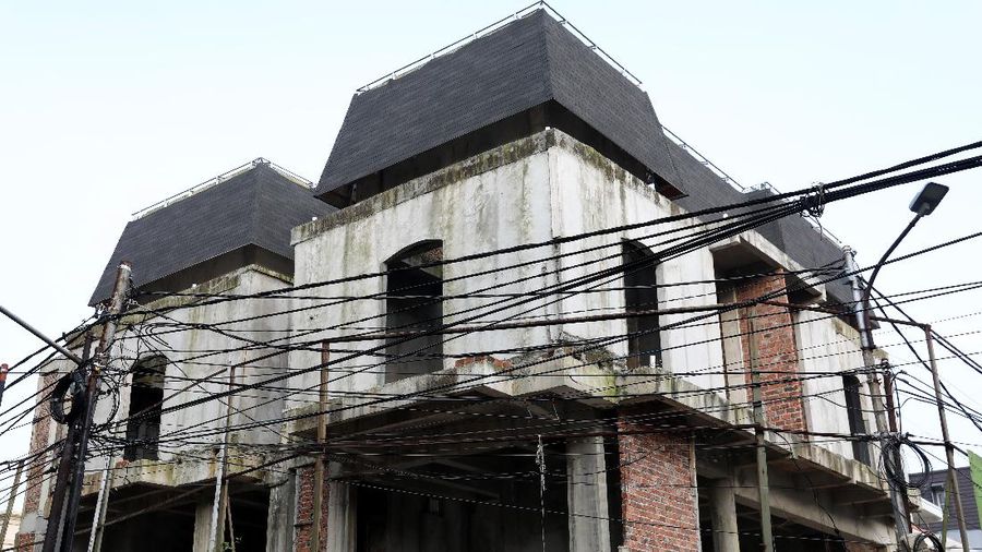 Rumah mewah yang berada di Menteng, Jakarta Pusat, disegel karena dinilai melanggar aturan. (CNBC Indonesia/ Andrean Kristianto)