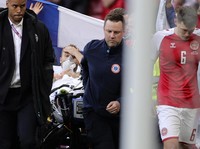 Detik-detik Eriksen Pingsan Saat Bertanding dengan Finlandia