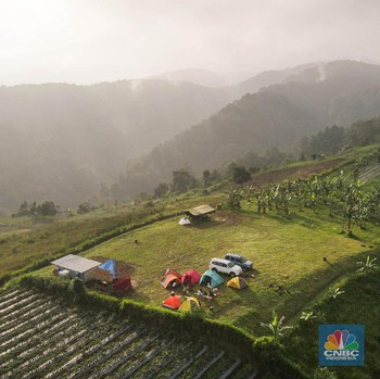 Cara Milenial 'Membunuh' Penat dengan Camping Akhir Pekan