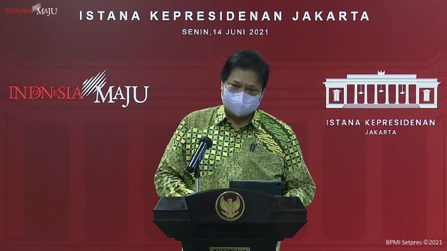 Keterangan Pers Menko Perekonomian dan Menteri Kesehatan, Kantor Presiden, 14 Juni 2021. (Tangkapan layar Youtube  Setpres RI)
