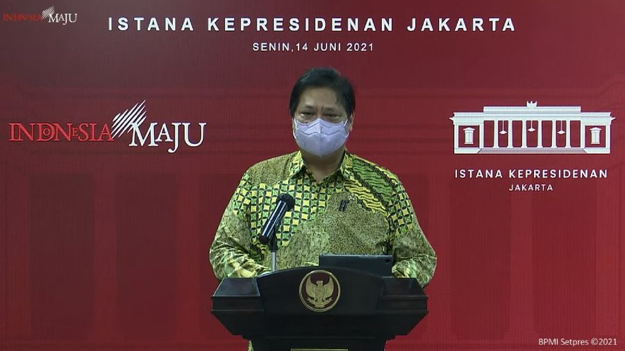 Keterangan Pers Menko Perekonomian dan Menteri Kesehatan, Kantor Presiden, 14 Juni 2021. (Tangkapan layar Youtube  Setpres RI)