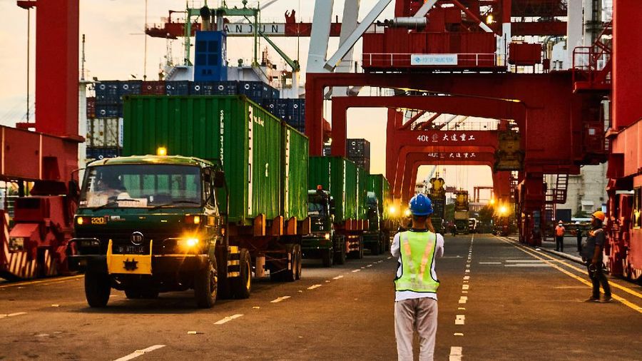 Komitmen Pelindo III Group Wujudkan Pelabuhan Bebas Pungutan Liar