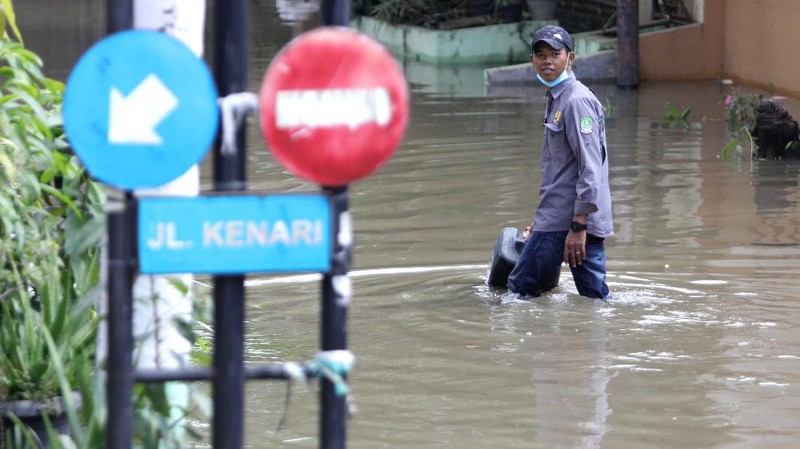 Ilustrasi banjir di Perumahan Bekasi. (CNBC Indonesia/Muhammad Sabki)