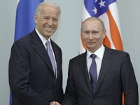 Adu Ekonomi AS vs Rusia, Siapa yang Tahan Resesi?