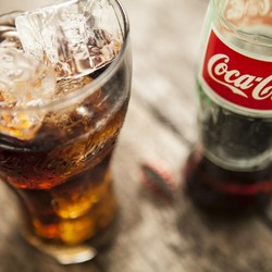 Rahasia Kelezatan Coca Cola Tempo Dulu Sempat Pakai Narkoba
