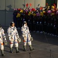 Bikin Geleng! Astronot China ke Luar Angkasa, Ini Komentarnya
