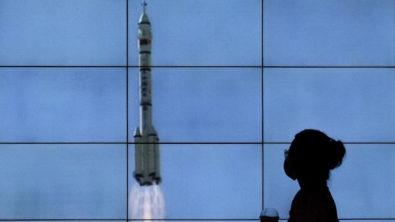 China luncurkan 3 Astronaut ke Stasiun Luar Angkasa. (AP/Ng Han Guan)