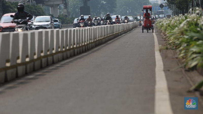 Ilustrasi jalur sepeda di Jakarta. (CNBC Indonesia/Andrean Kristianto)