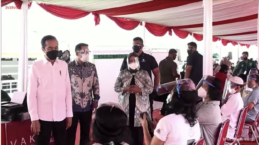 LIVE: Peninjauan Vaksinasi Covid-19 di Stadion Pakansari Bogor, 17 Juni 2021/Youtube: Setpres