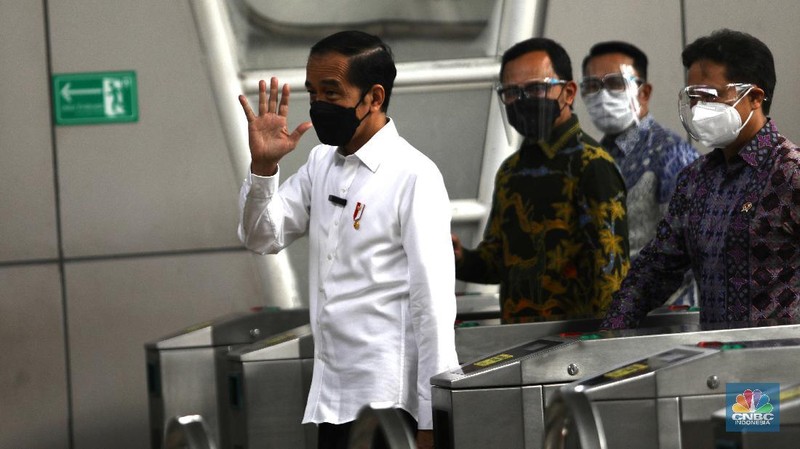 Vaksinasi di Stasiun Bogor, Kamis (17/6/2021). (CNBC Indonesia/Muhammad Sabki)