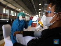 Pemerintah Pastikan Amankan 426 Juta Vaksin Covid-19