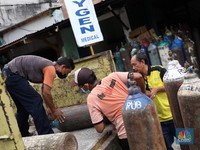 Kok Makin Ngeri Ya! Ramai-Ramai Orang Borong Tabung Oksigen