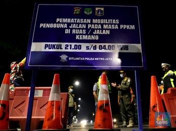 Pukul 00.00 Dini Hari, Pintu Keluar-Masuk Jakarta Ditutup
