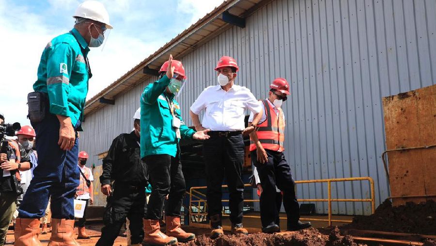 Luhut resmikan smelter HPAL di Pulau Obi. (Doc kemenko marves)